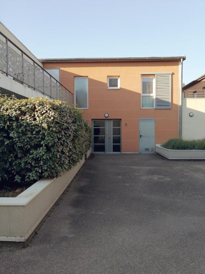 Studio Fonctionnel Au Calme Avec Garage Individuel Et Balcon Appartement Lyon Buitenkant foto